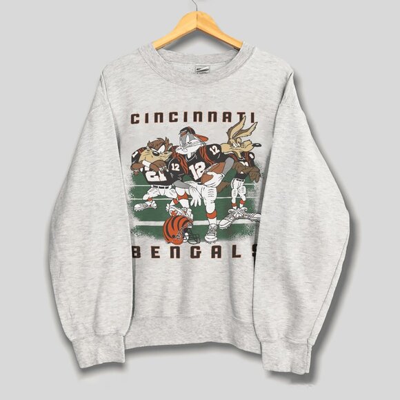 Vintage Cincinnati Bengals Looney Tunes Football Sweatshirt NFL Unisex Shirt Tee - Picture 1 of 2